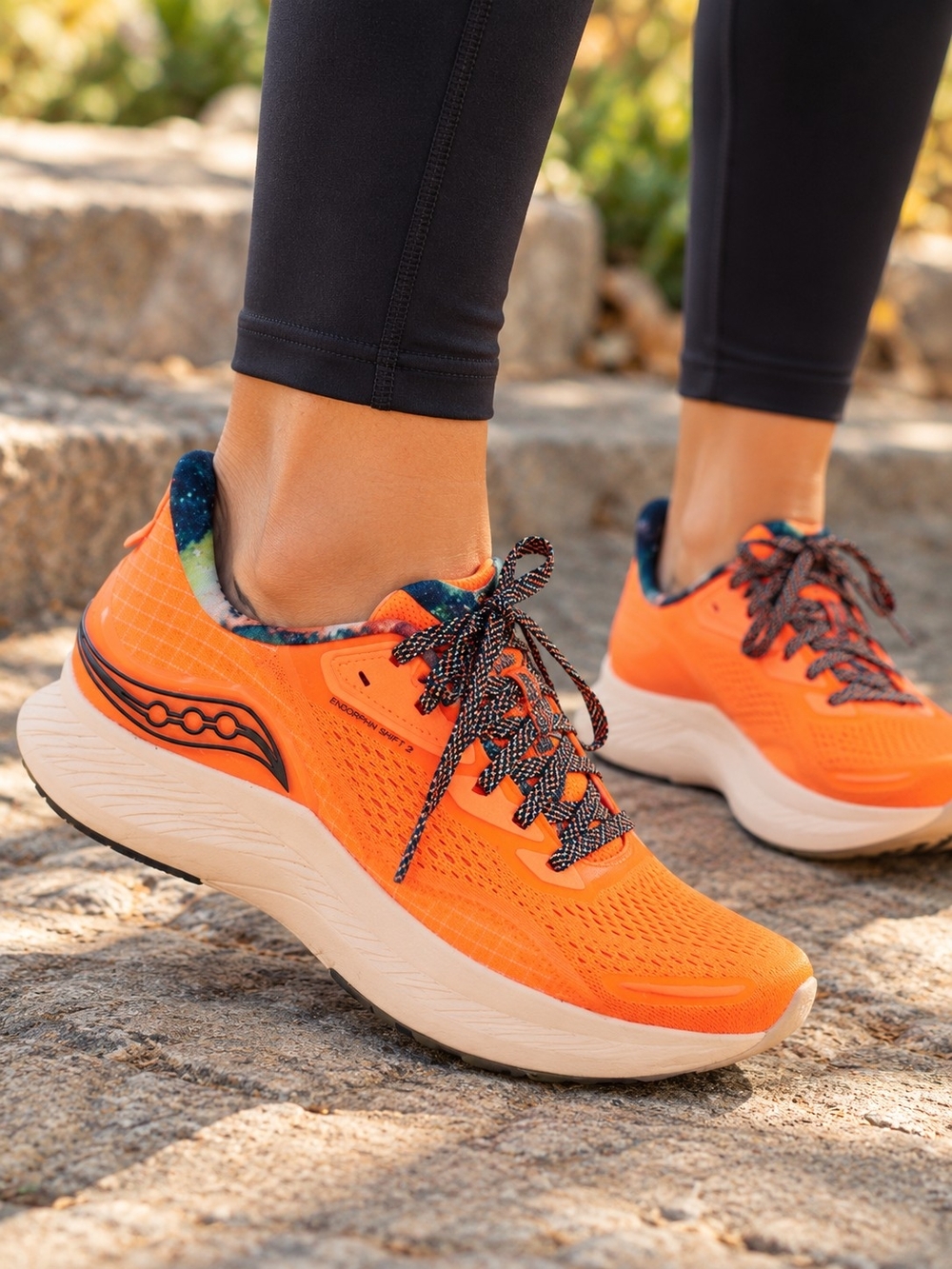 Saucony Endorphin Shift 2 Women’s 7.5 Orange Running Shoes Sneakers